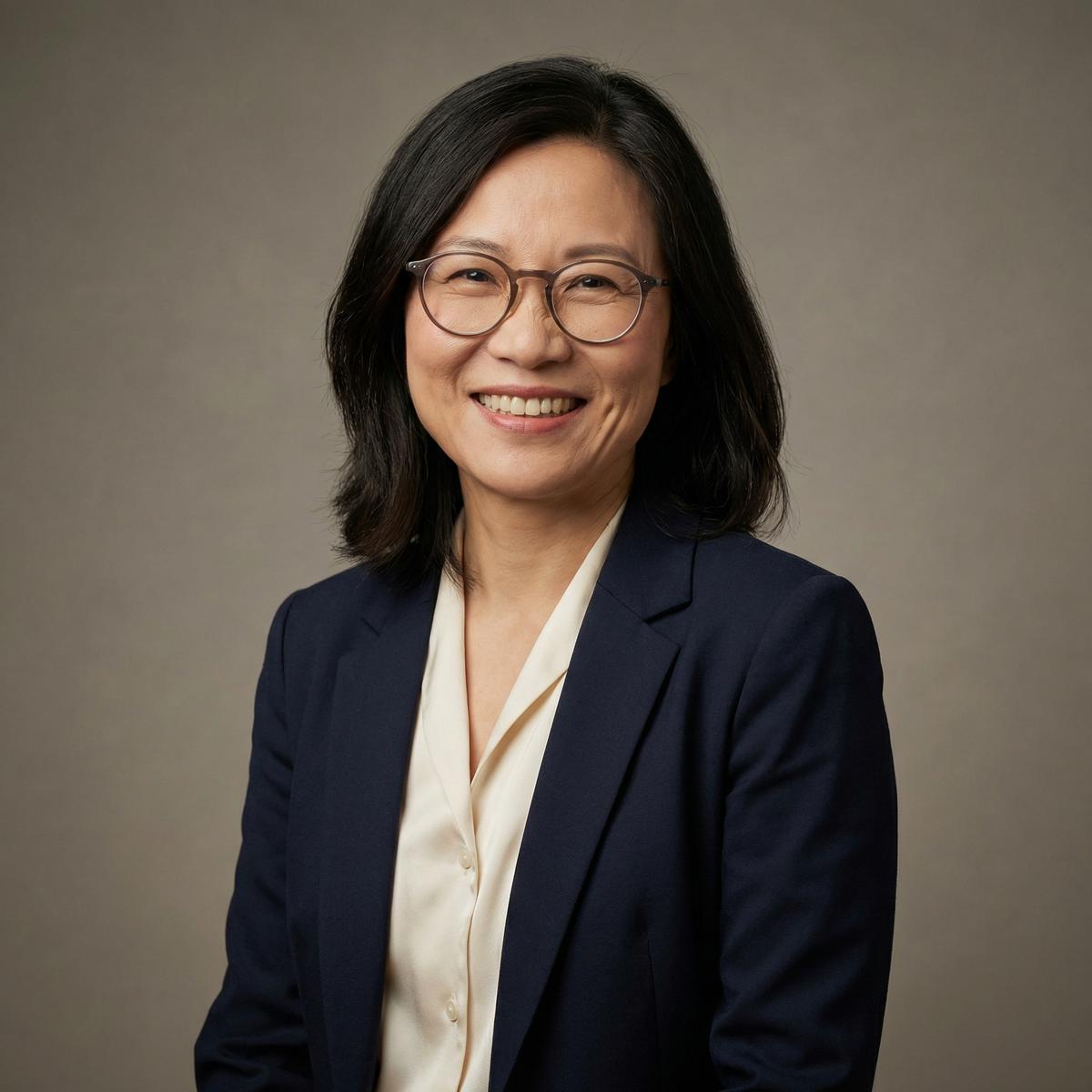 《瞒着丈夫加班的hr》演员社区顾问周婉清